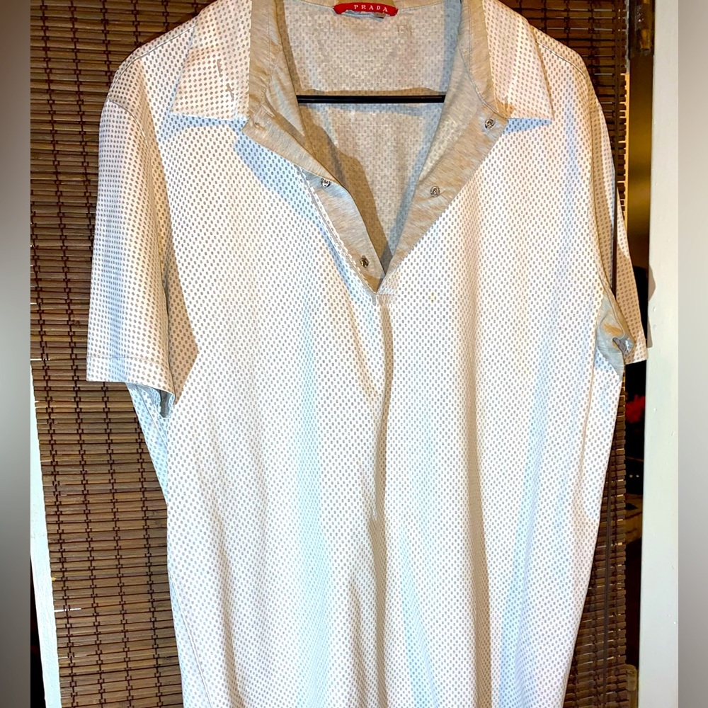 DAMAGED PRADA, White/Grey dotted polo shirt. LARGE